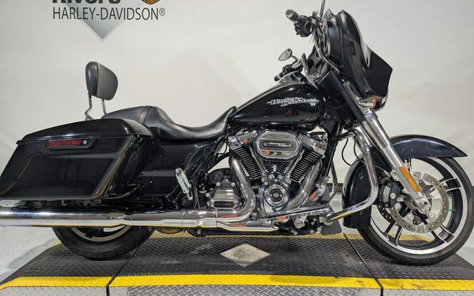 2019 Harley-Davidson® Street Glide® Vivid Black