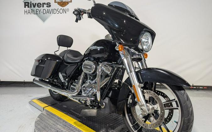 2019 Harley-Davidson® Street Glide® Vivid Black
