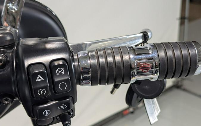 2019 Harley-Davidson® Street Glide® Vivid Black