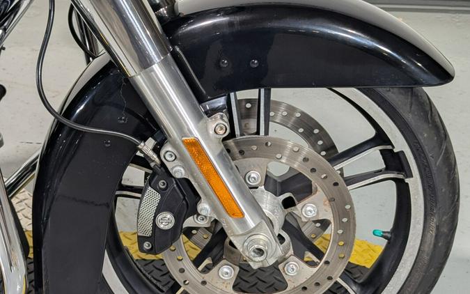 2019 Harley-Davidson® Street Glide® Vivid Black