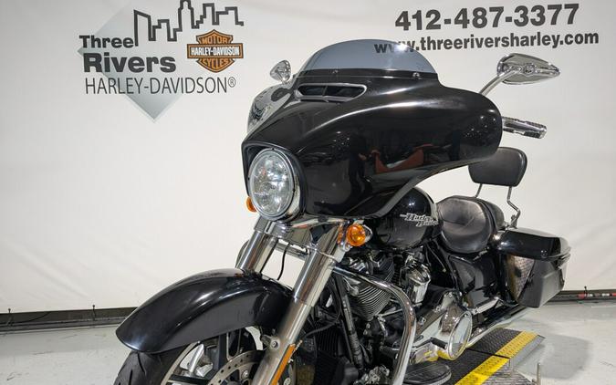 2019 Harley-Davidson® Street Glide® Vivid Black