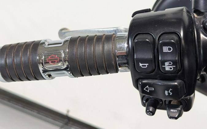 2019 Harley-Davidson® Street Glide® Vivid Black