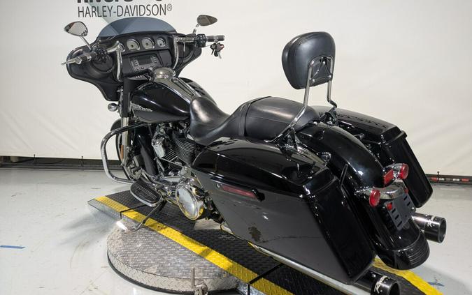 2019 Harley-Davidson® Street Glide® Vivid Black