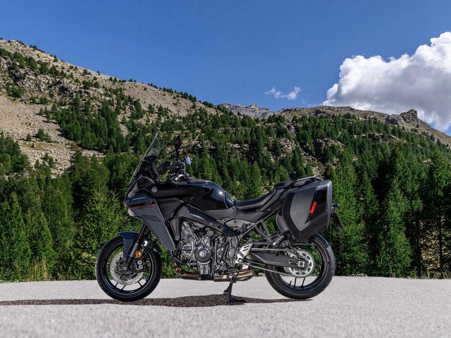 2025 Yamaha Tracer 9