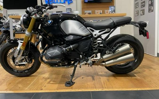 2021 BMW R nineT Black Storm Metallic