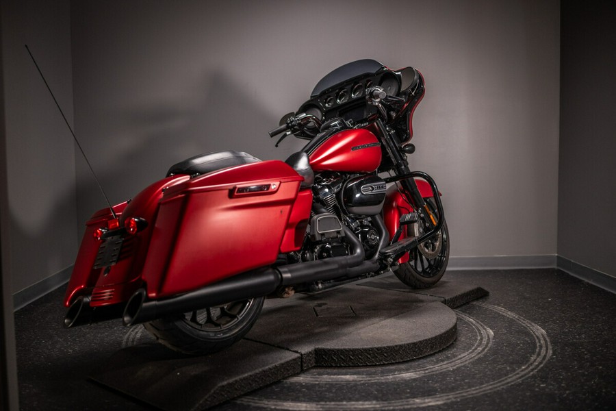 2019 Harley-Davidson Street Glide Special