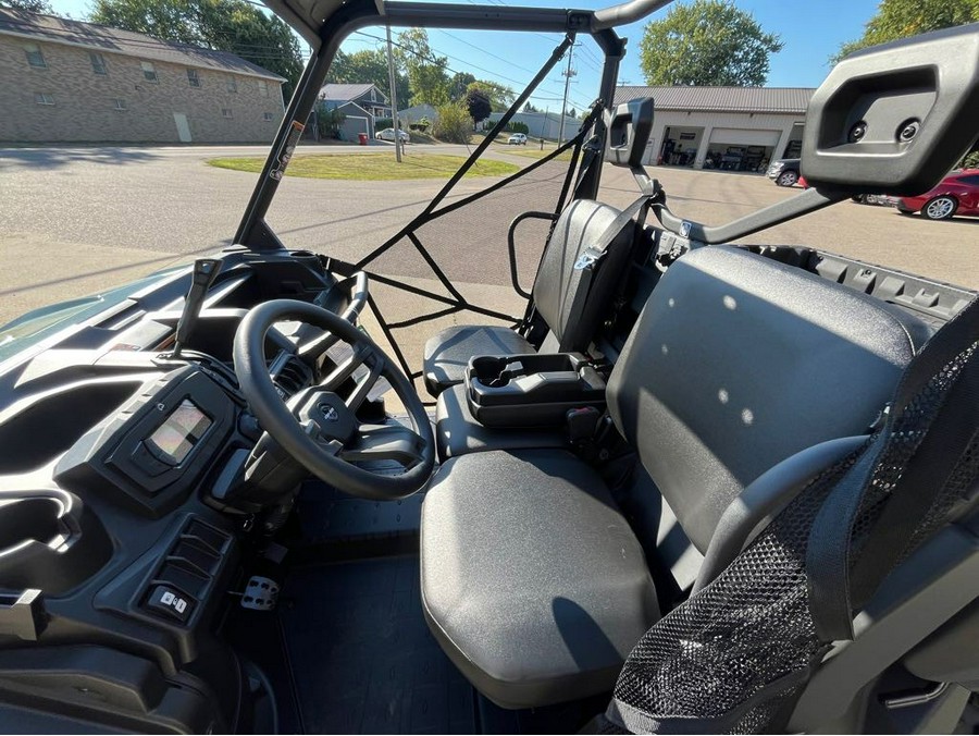 2025 Can-Am Defender HD9 Compass Green
