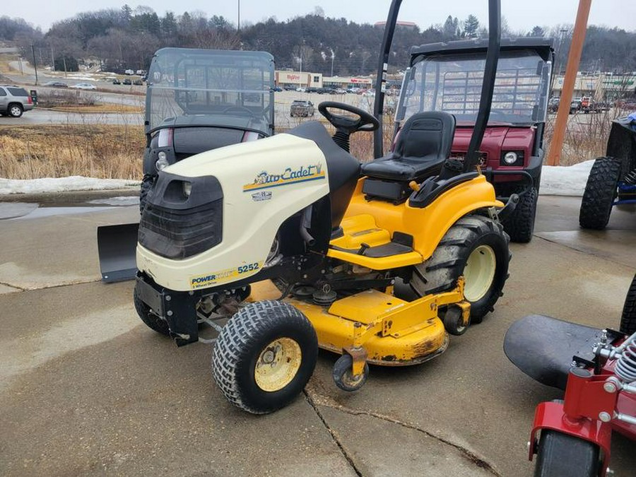 2011 Cub Cadet® 5252E