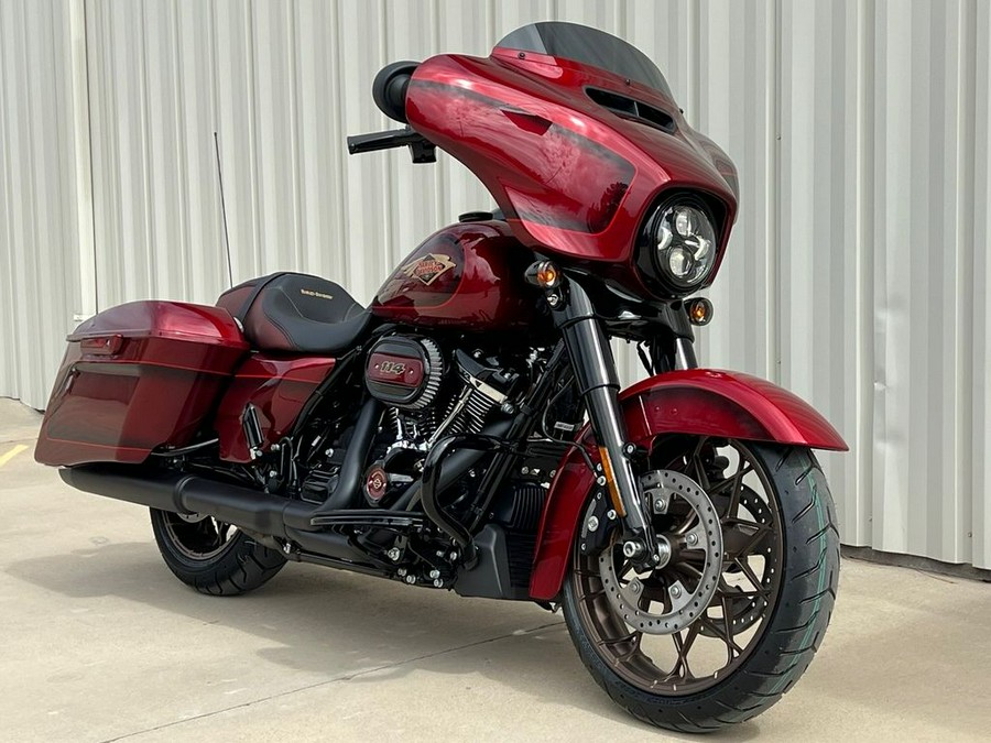 2023 HarleyDavidson® FLHXSANV Street Glide® Special Anniversary