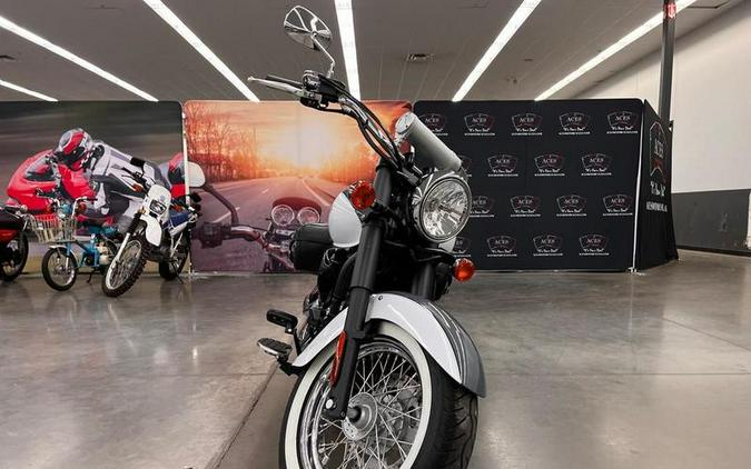 2021 Kawasaki Vulcan® 900 Classic