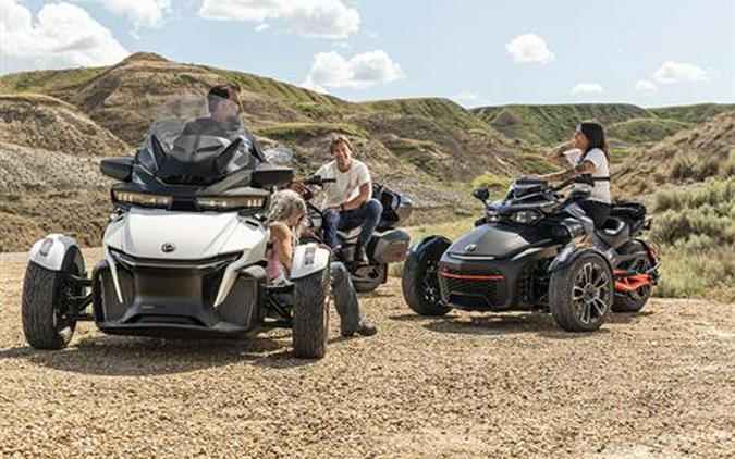 2024 Can-Am Spyder RT Sea-to-Sky