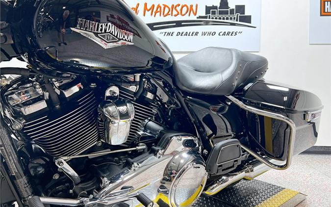 2019 Harley-Davidson Road King FLHR 8,800 Miles Vivid Black
