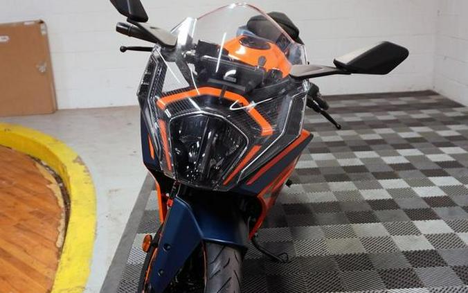 2023 KTM RC 390