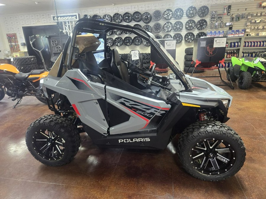 2024 Polaris RZR 200 EFI