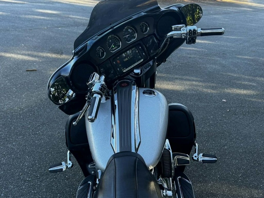 2015 Harley-Davidson Street Glide® CVO™ Street Glide®