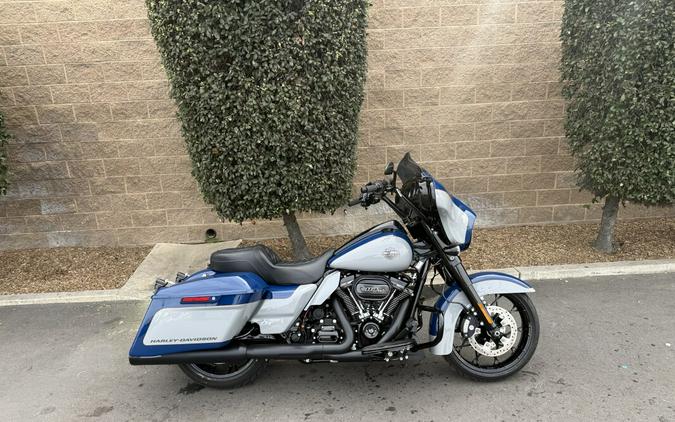 FLHXS 2023 Street Glide® Special