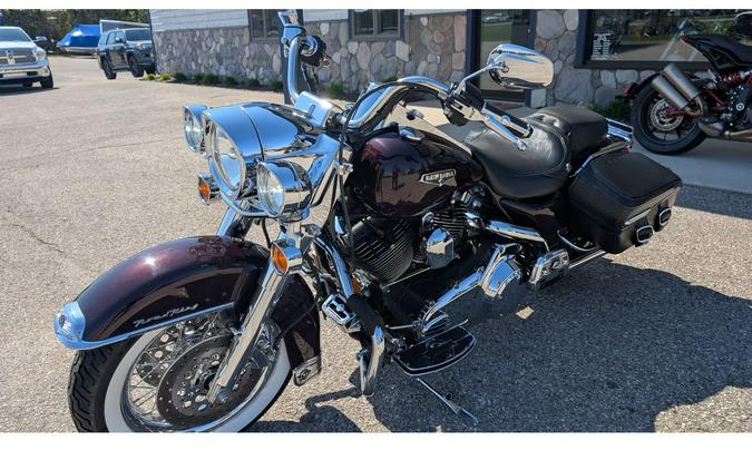 2007 FLHRC Road King Classic - Harley-Davidson®