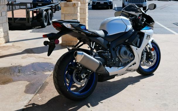 2026 SUZUKI GSX-R600