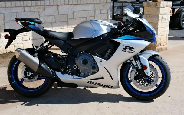 2026 SUZUKI GSX-R600