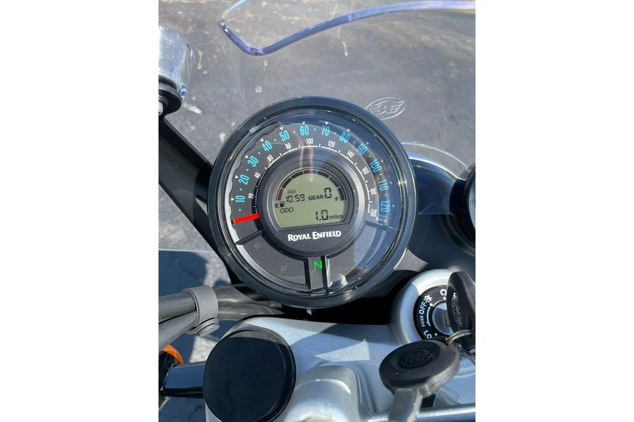 2024 SUPER METEOR 650 - CELESTIAL BLUE - Royal Enfield