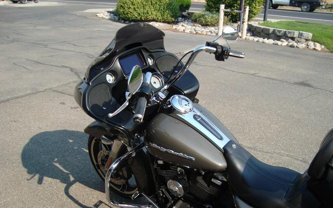 2019 Harley-Davidson® Road Glide® Industrial Gray