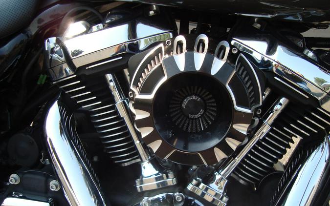 2019 Harley-Davidson® Road Glide® Industrial Gray