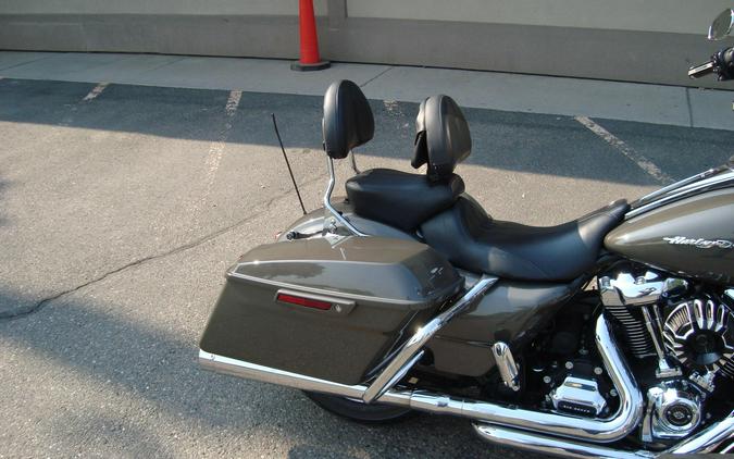 2019 Harley-Davidson® Road Glide® Industrial Gray