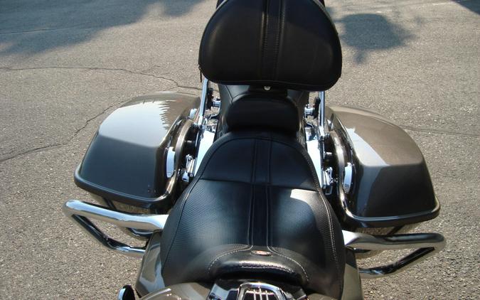 2019 Harley-Davidson® Road Glide® Industrial Gray