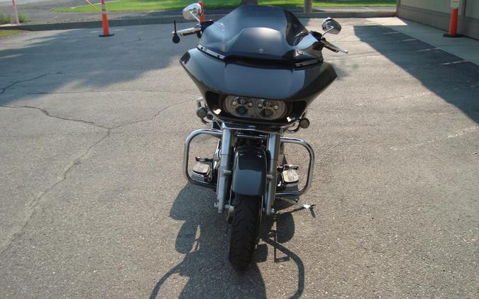 2019 Harley-Davidson® Road Glide® Industrial Gray