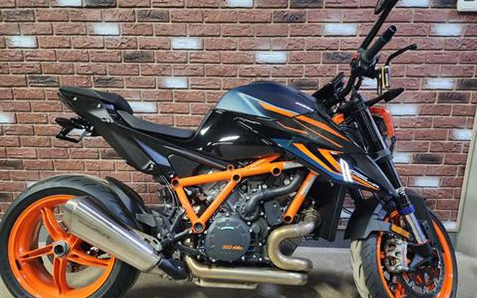 2022 KTM 1290 Super Duke R Evo Review [17 Track + Street Fast Facts]