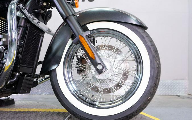 2018 Kawasaki Vulcan 900 Classic