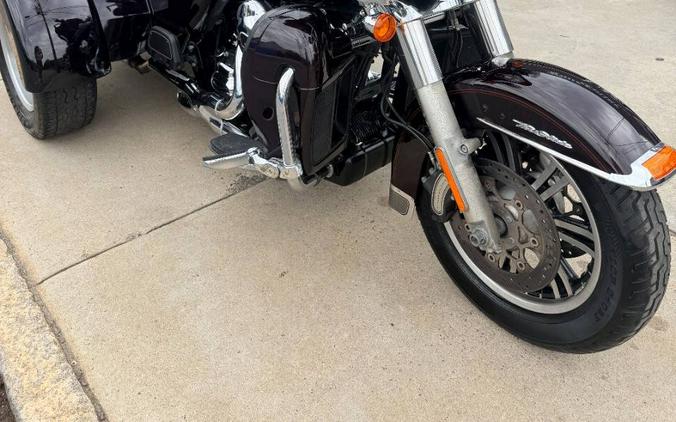 2014 Harley-Davidson Triglide FLHTCUTG