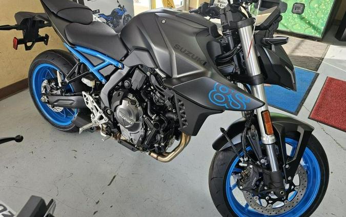 2024 Suzuki GSX-8S