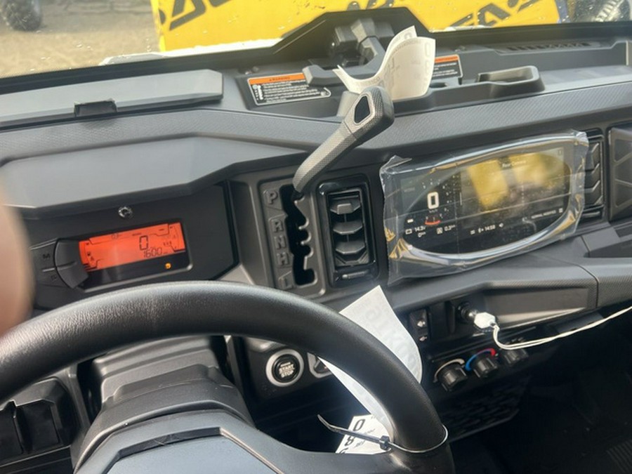 2026 Can-Am Defender MAX Limited HD11