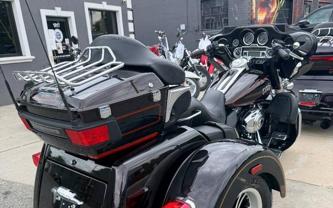 2011 Harley-Davidson Triglide FLHTCUTG