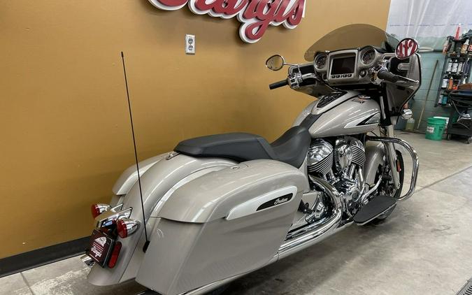 2022 Indian Motorcycle® Chieftain® Limited Silver Quartz Metallic