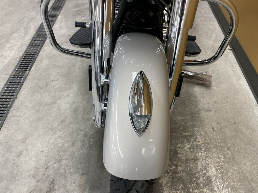 2022 Indian Motorcycle® Chieftain® Limited Silver Quartz Metallic