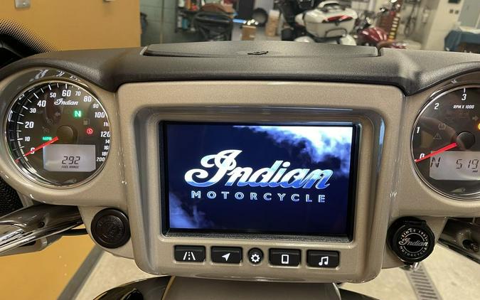 2022 Indian Motorcycle® Chieftain® Limited Silver Quartz Metallic