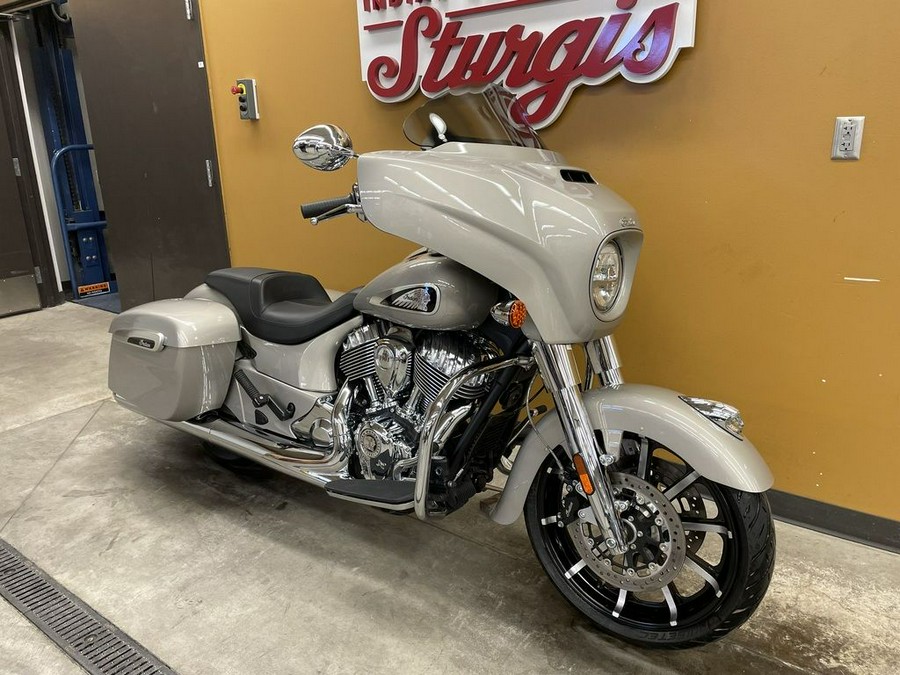 2022 Indian Motorcycle® Chieftain® Limited Silver Quartz Metallic