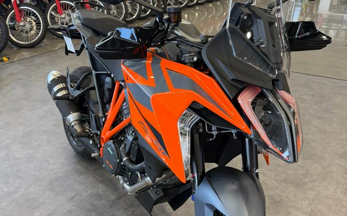 2024 KTM 1290 Super Duke GT