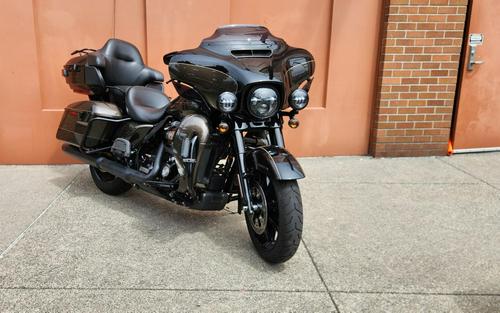 Harley-Davidson® Ultra Limited River Rock Gray/Vivid Black