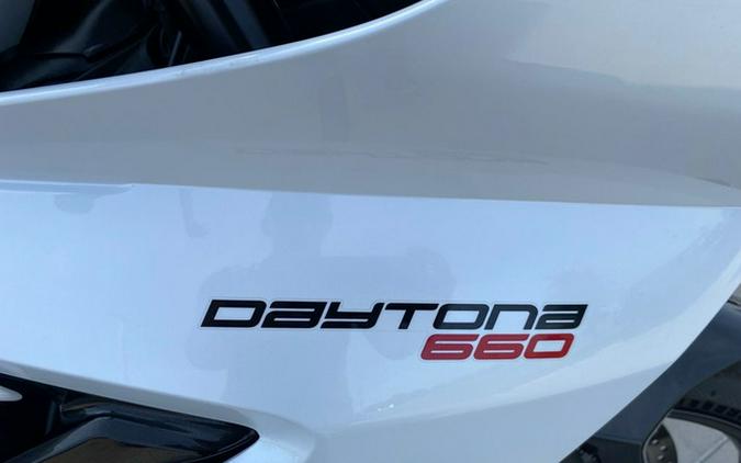 2025 Triumph Daytona 660 Snowdonia WhiteSapphire Black