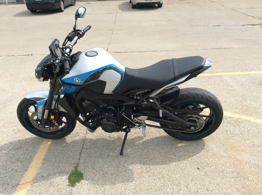 2017 Yamaha FZ 09