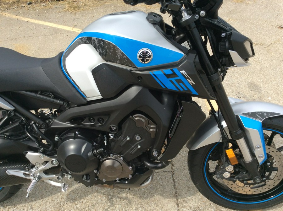 2017 Yamaha FZ 09