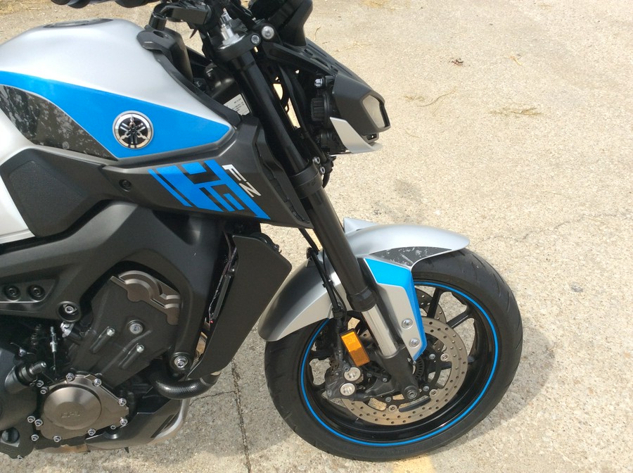 2017 Yamaha FZ 09