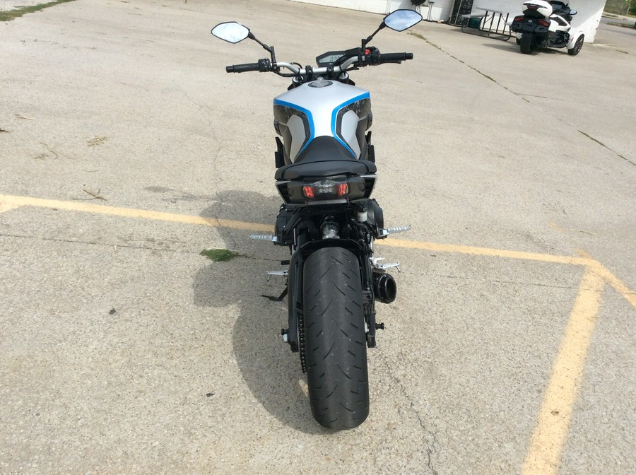 2017 Yamaha FZ 09