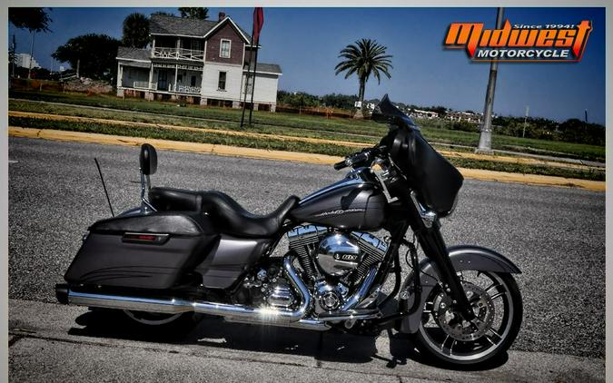 2015 Harley-Davidson® STREET GLIDE