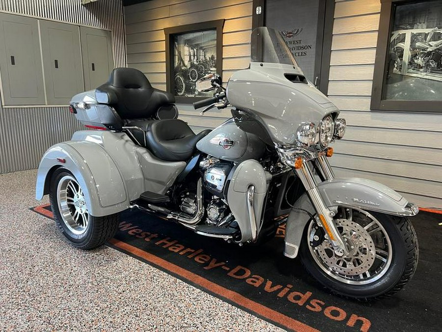 2024 Harley-Davidson® FLHTCUTG - Tri Glide® Ultra