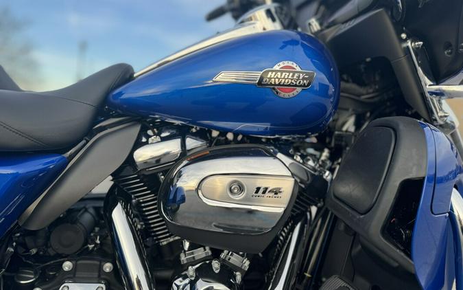 2024 Harley-Davidson Tri Glide Ultra BLUE BURST W/ PINSTRIPE