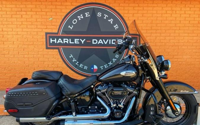 2021 Harley-Davidson® FLHCS - Heritage Classic 114